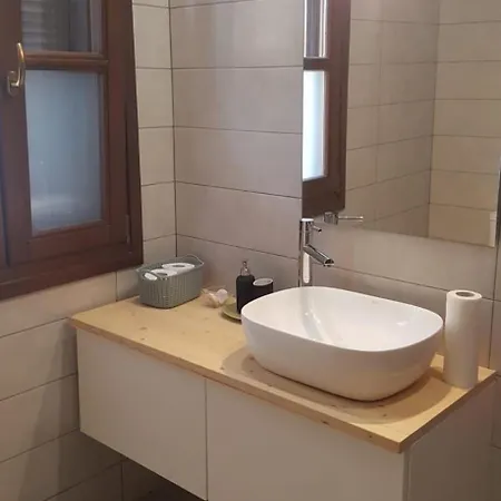 Sea View Goldins House بيت للعطل *