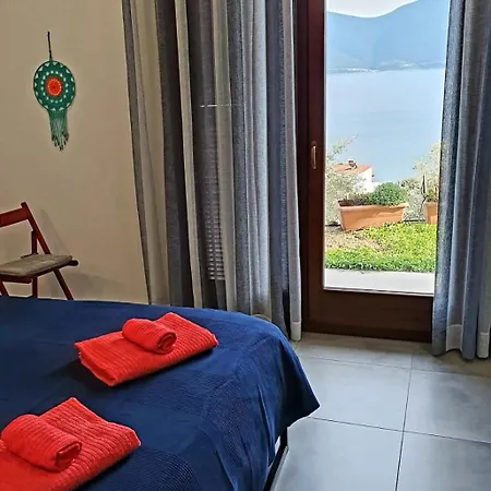 Sea View Goldins House * Pteleósz